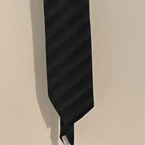 CALVIN KLEIN SILK TIE